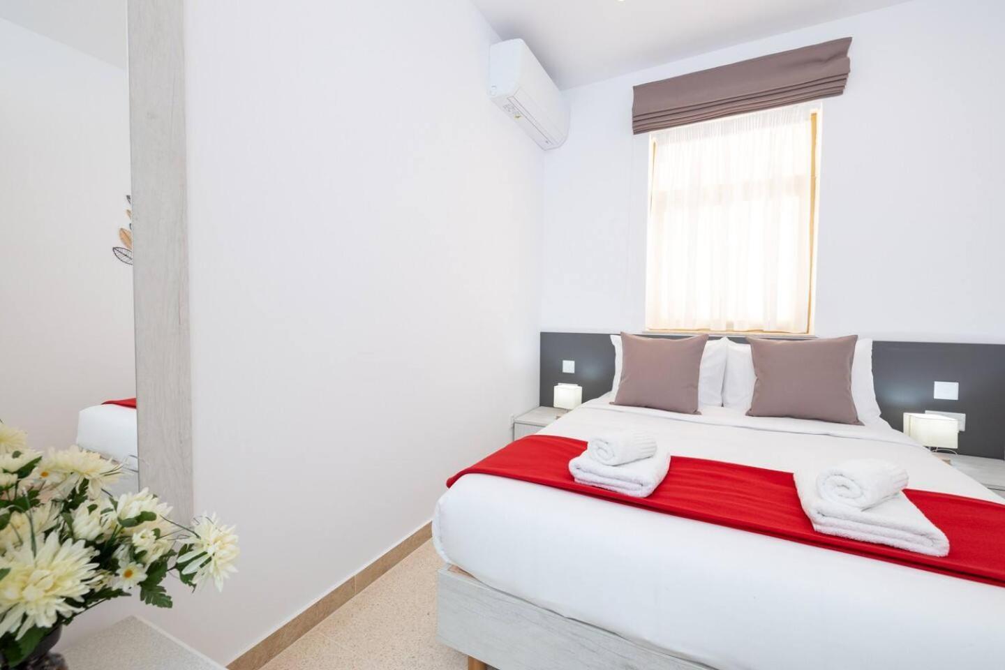 公寓 Brand New 2bed In By Homely *