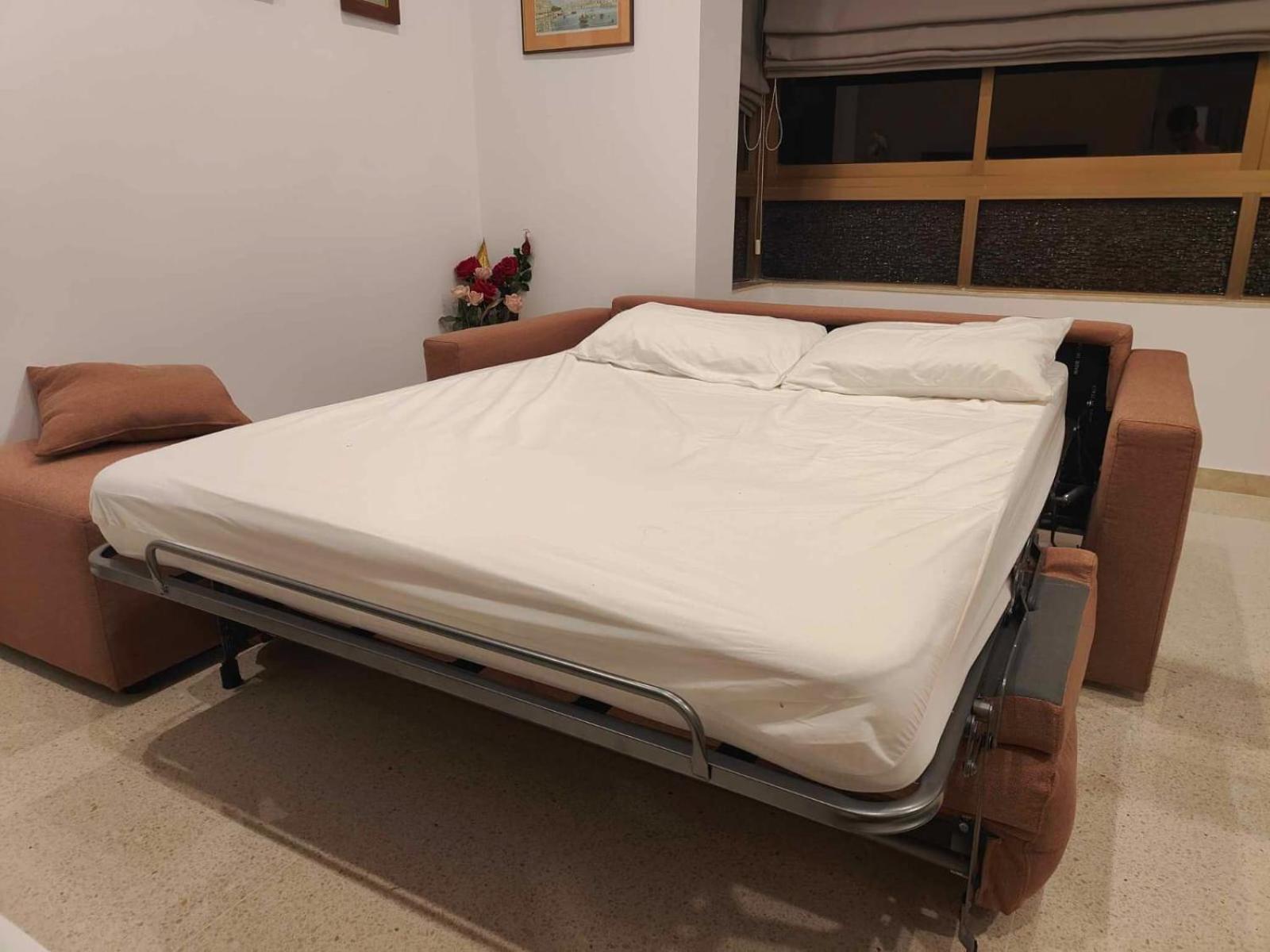 公寓 Brand New 2bed In By Homely